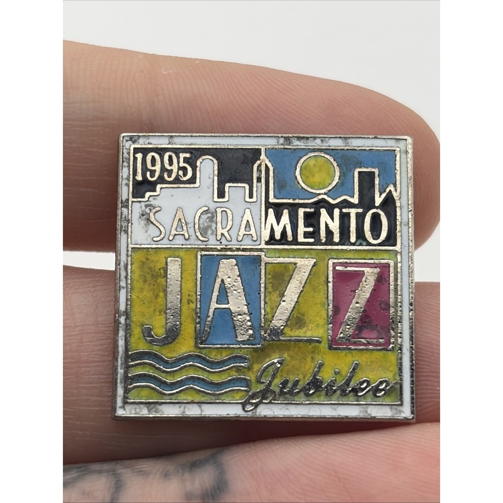 Vintage 1995 Sacramento California Jazz Jubilee Lapel Hat Pin